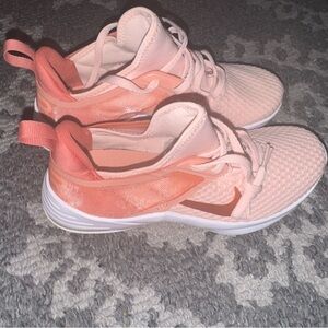 Nike Air Shoes size 7.